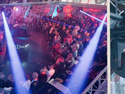 Retour sur une de nos prestations de fin d’année 2025.
@evenementsetsolutions29860 a fait appel à nous pour la sonorisation avec DJ et la mise en lumière de...